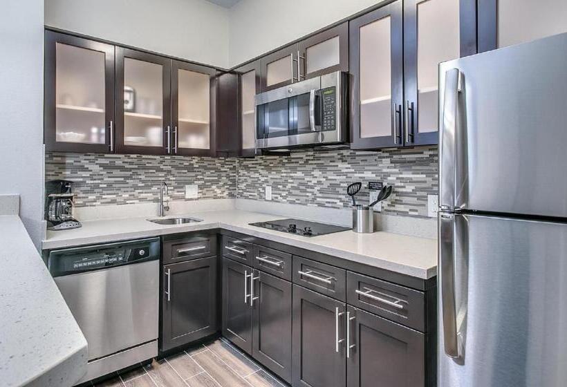 فندق Staybridge Suites Lubbock South, An Ihg