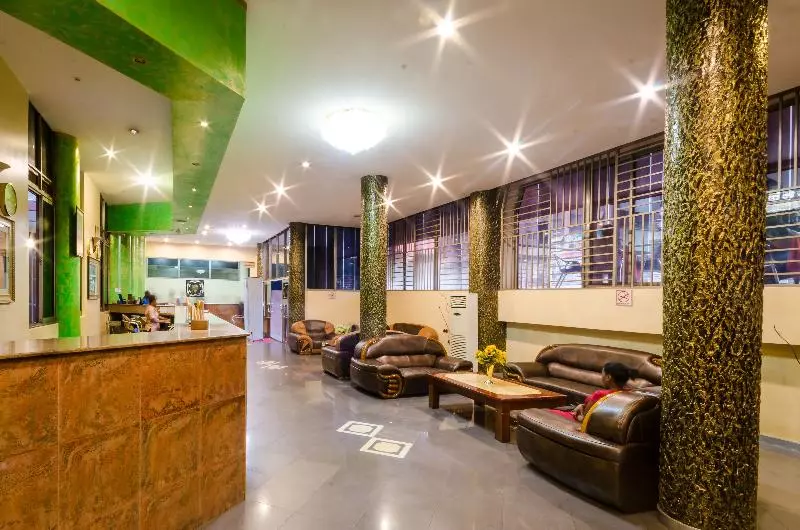 Hotel Triangle
