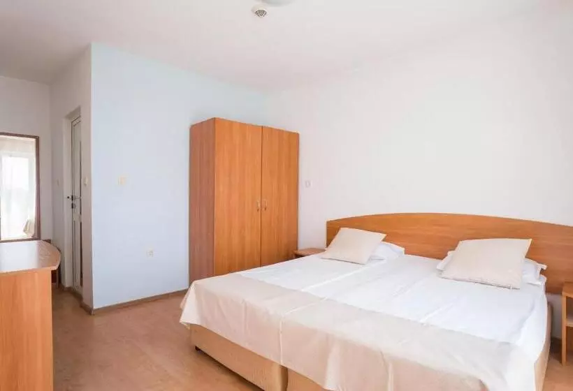 Perla Plaza Hotel All Inclusive