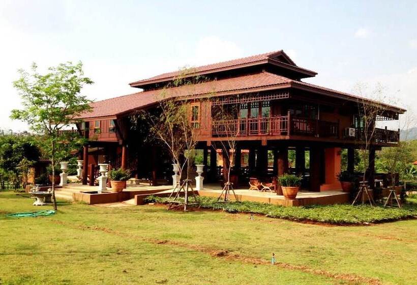 Taksina Garden Resort
