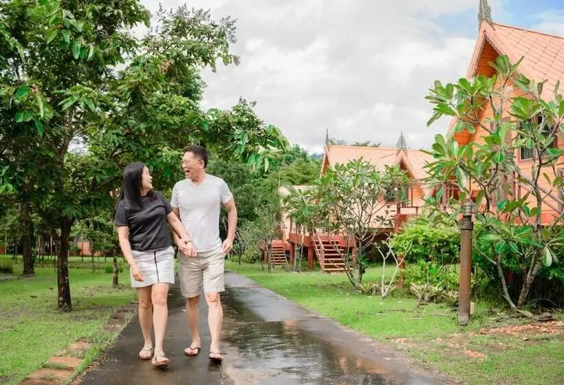 Taksina Garden Resort