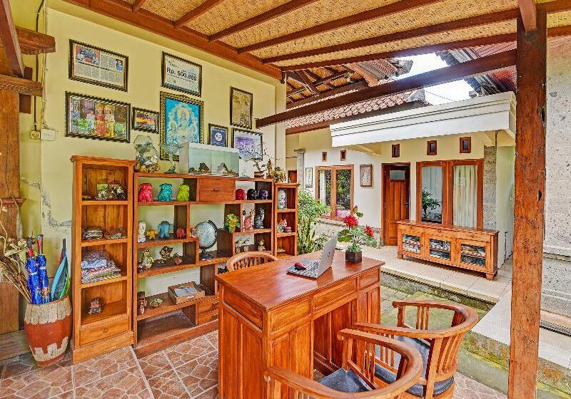 בית מלון כפרי Collection O 91479 Indah Home Stay