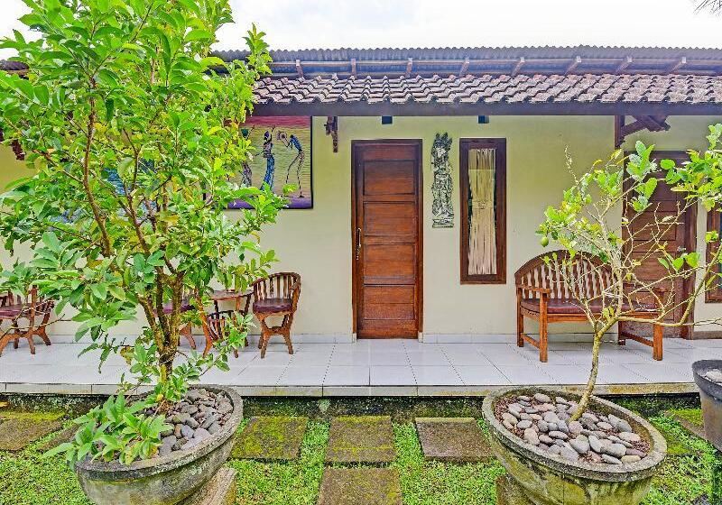 בית מלון כפרי Collection O 91479 Indah Home Stay