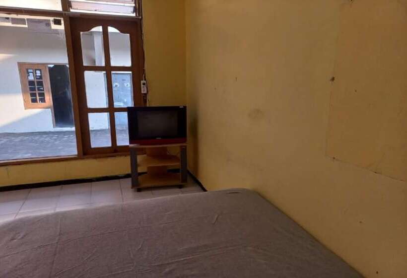 Hotel Am'key Villa Tretes By Oyo