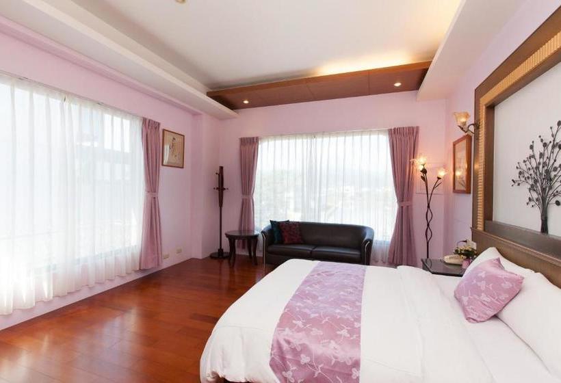 تختخواب و صبحانه Chun Feng Cao Tang Homestay
