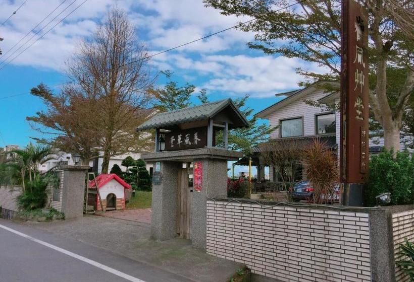 تختخواب و صبحانه Chun Feng Cao Tang Homestay
