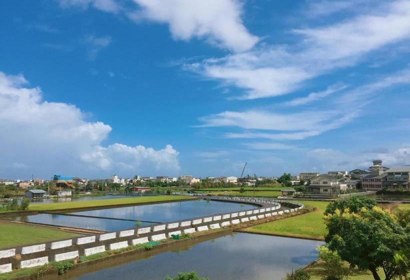 تختخواب و صبحانه Chun Feng Cao Tang Homestay