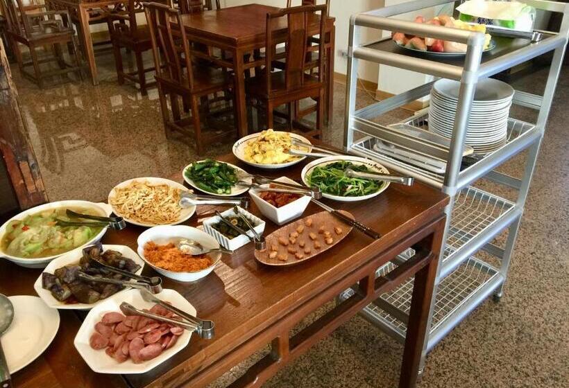 تختخواب و صبحانه Chun Feng Cao Tang Homestay
