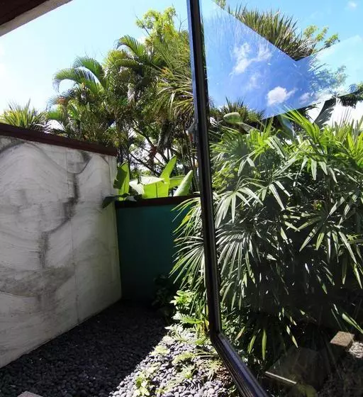 تختخواب و صبحانه Palm Villa Guesthouse