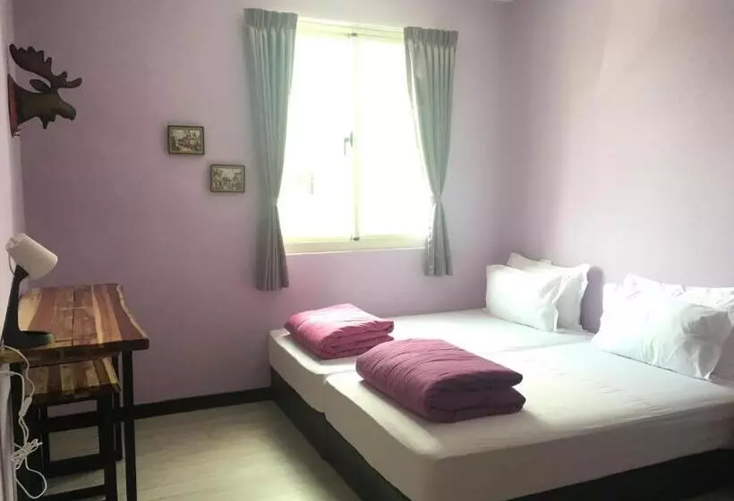 تختخواب و صبحانه Rest Book & Bed
