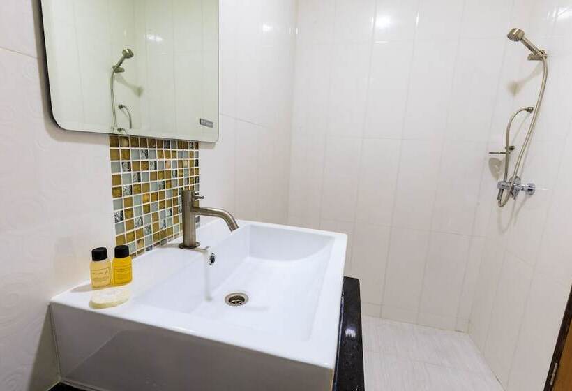 هتل Bibee Maldives