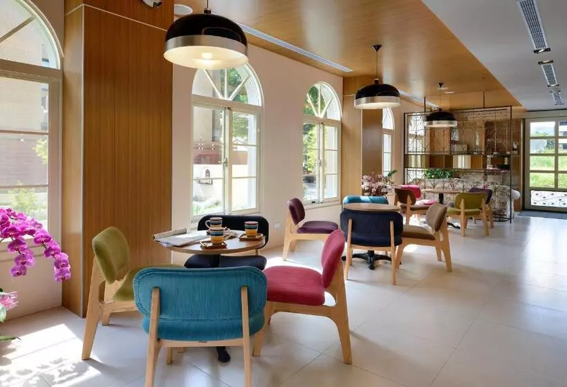هتل Caffir Garden