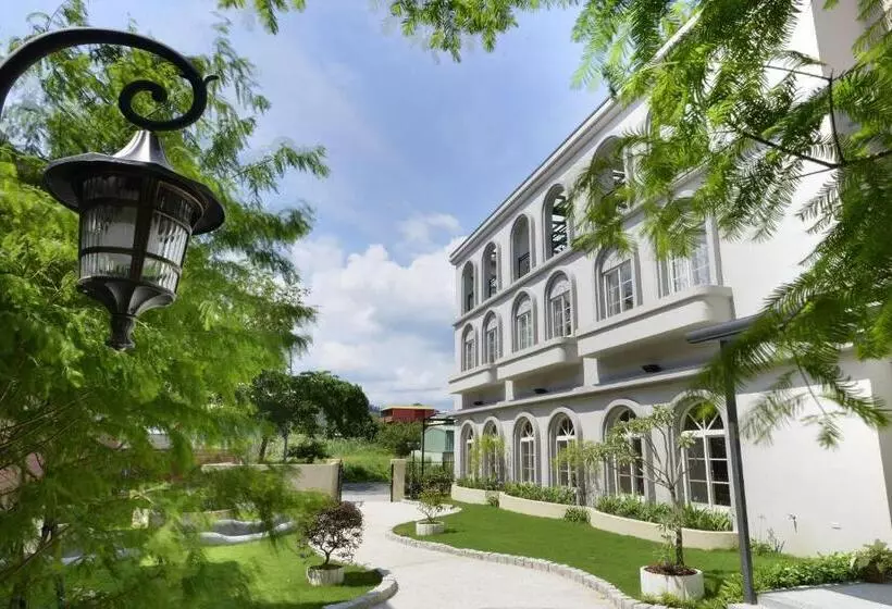 هتل Caffir Garden