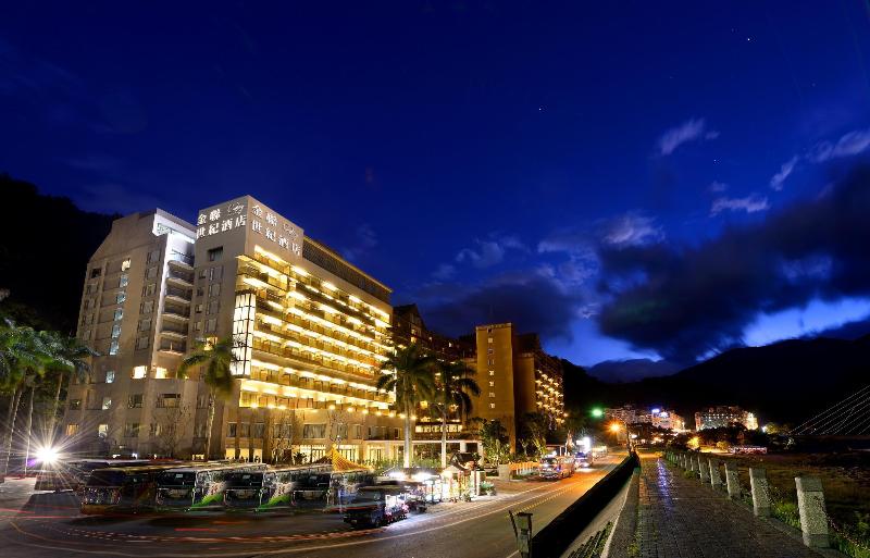 هتل Chihpen Century