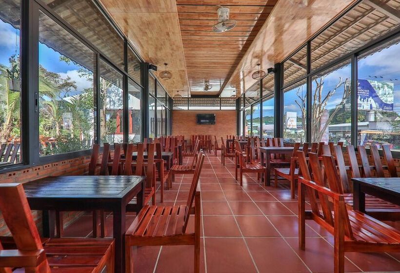 هتل La Paloma Resort