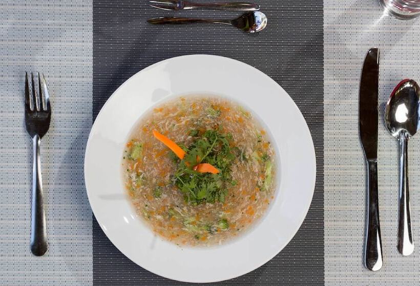 هتل La Paloma Resort