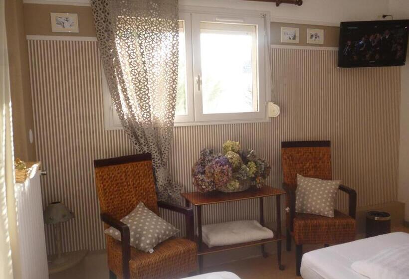 בית מלון כפרי Le Littoral