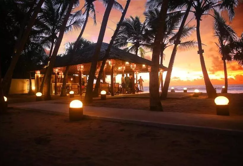 Hotelli Thejan Beach Cabanas