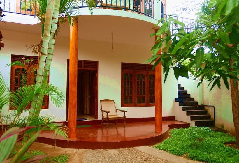 酒店 Wayside Guest