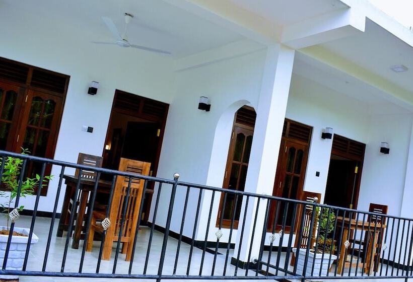 酒店 Wayside Guest