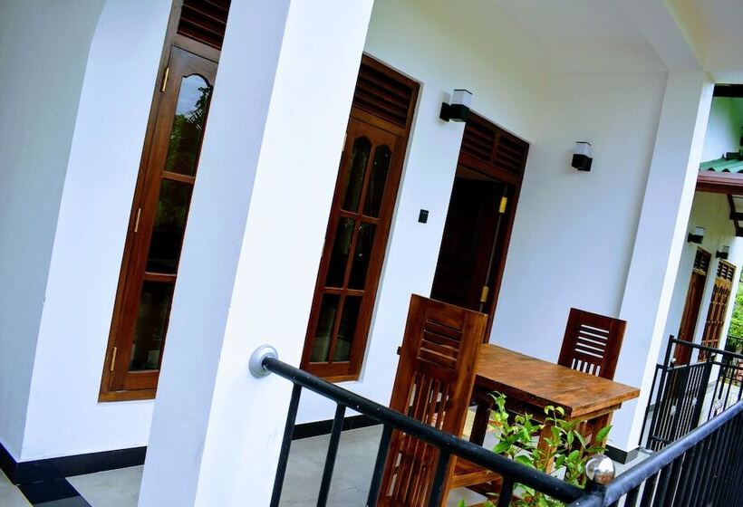 酒店 Wayside Guest