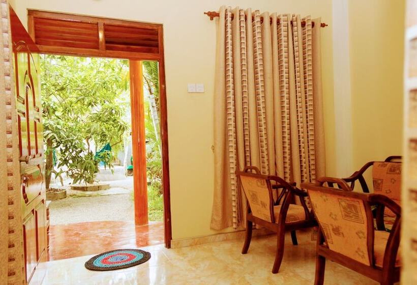 酒店 Wayside Guest