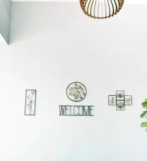 Leisure Cove Hotel & Apartments