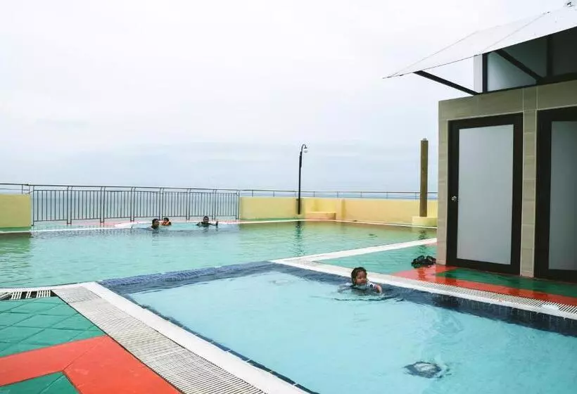 Leisure Cove Hotel & Apartments