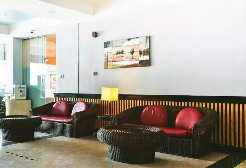 Leisure Cove Hotel & Apartments