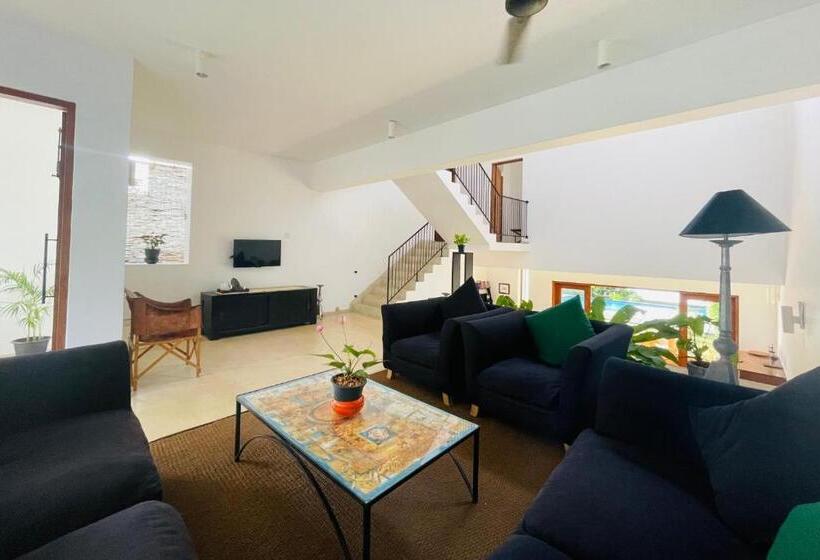 Mala Villa, Hikkaduwa