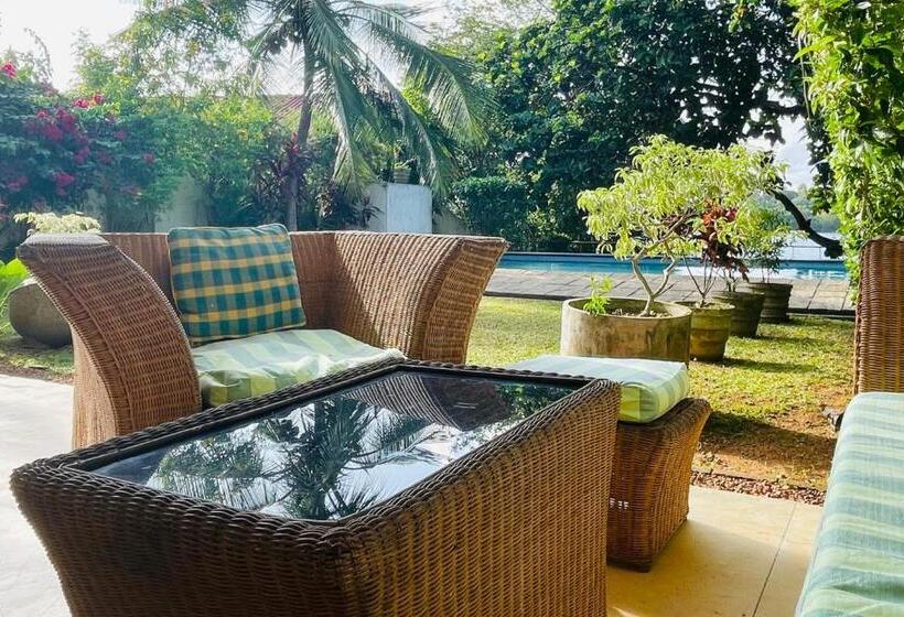 Mala Villa, Hikkaduwa