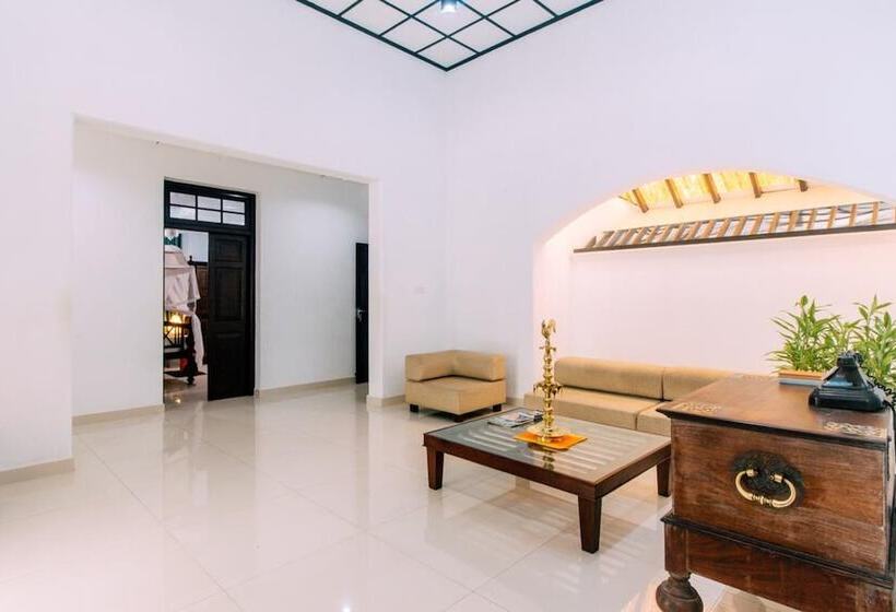 بنسيون Ambasewana Mansion