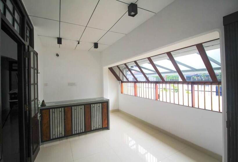 بنسيون Ambasewana Mansion