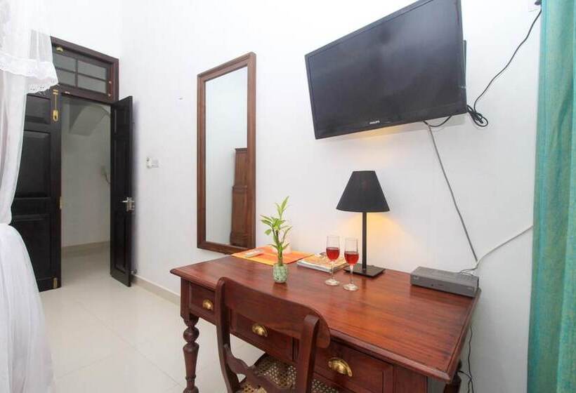 بنسيون Ambasewana Mansion