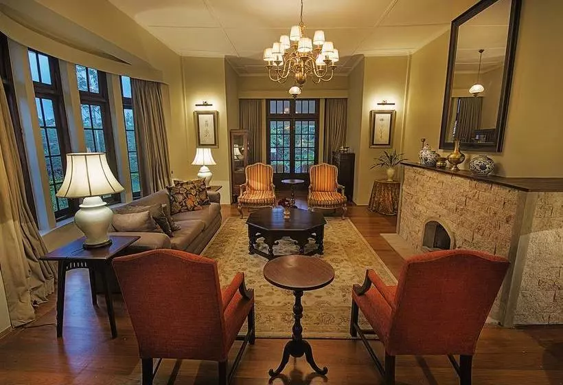 پانسیون Mandira Dickoya Bungalow