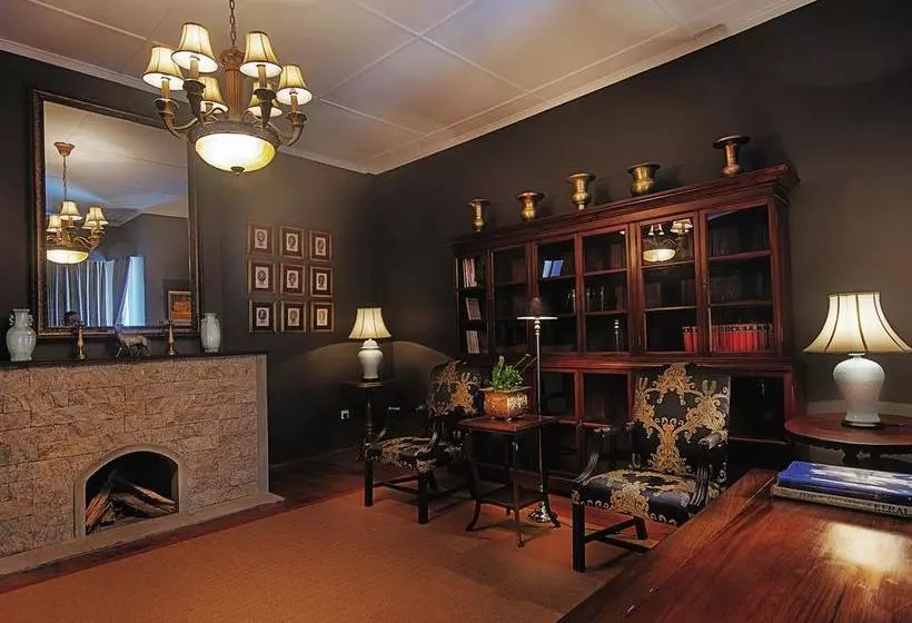 پانسیون Mandira Dickoya Bungalow