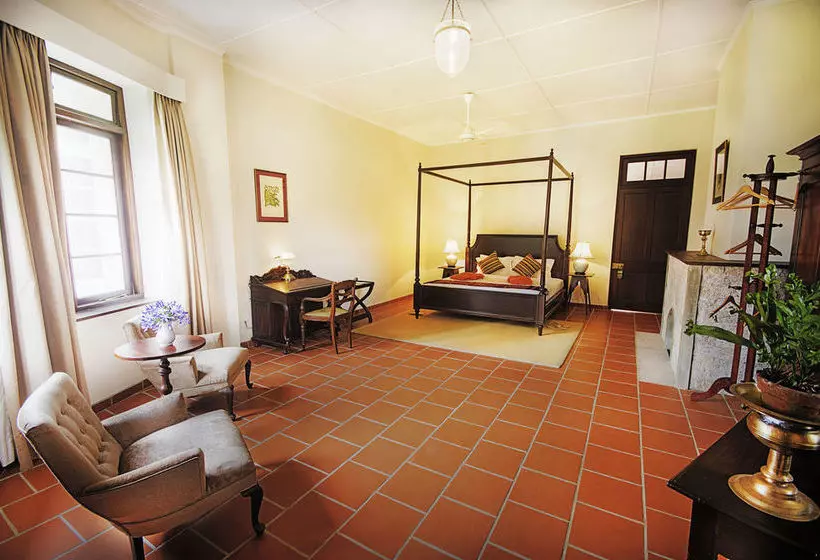پانسیون Mandira Dickoya Bungalow