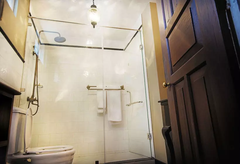 پانسیون Mandira Dickoya Bungalow