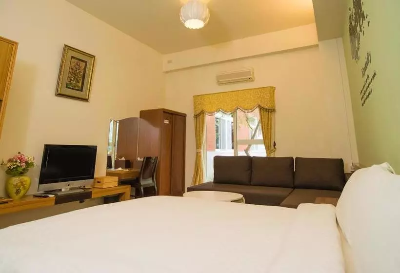 Sanwi B&b