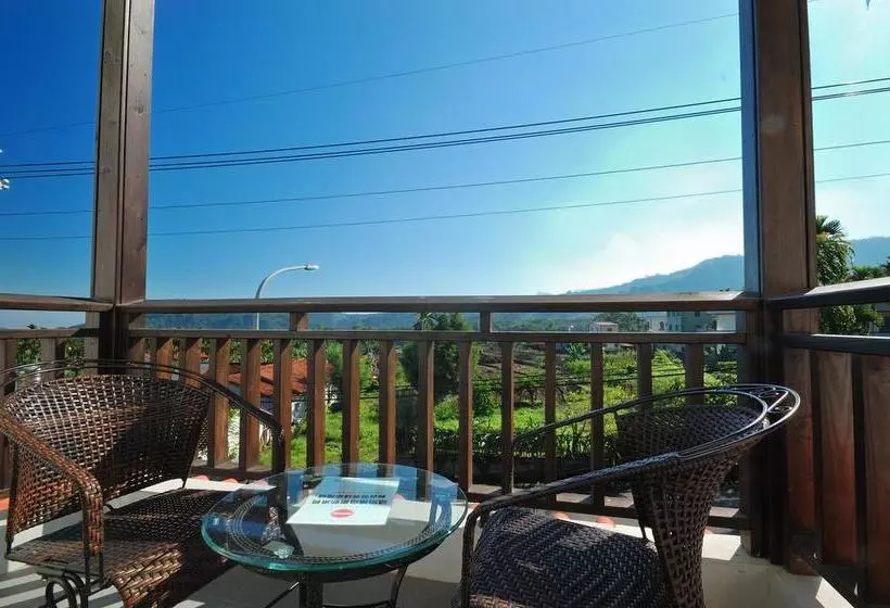 Sanwi B&b