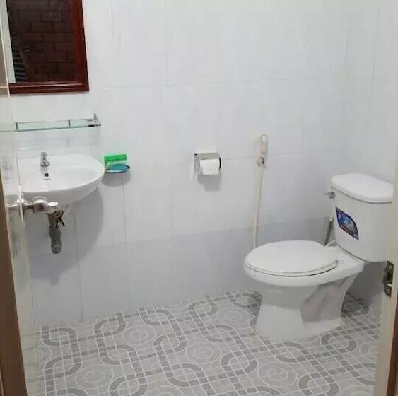 تختخواب و صبحانه Ba Linh Homestay