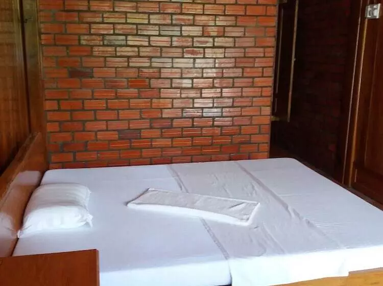 تختخواب و صبحانه Ba Linh Homestay