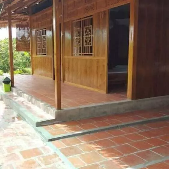 تختخواب و صبحانه Ba Linh Homestay
