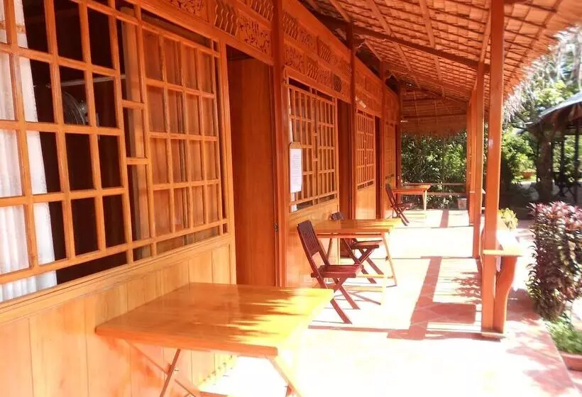 تختخواب و صبحانه Ba Linh Homestay