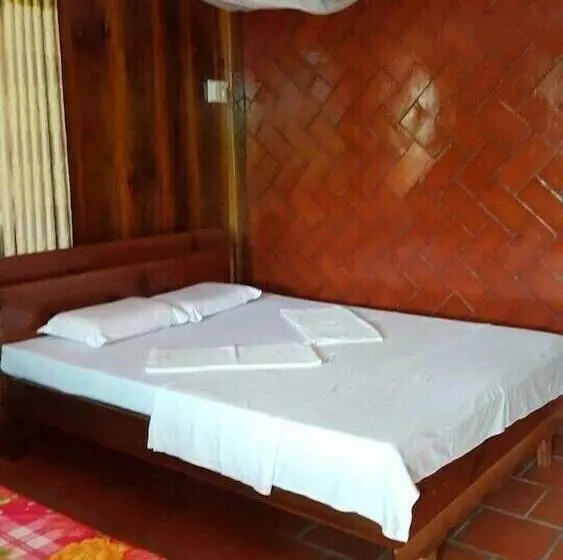 تختخواب و صبحانه Ba Linh Homestay