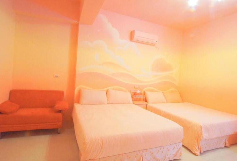 تختخواب و صبحانه 清清之家 Dingding Home