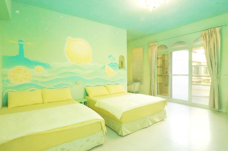 تختخواب و صبحانه 清清之家 Dingding Home