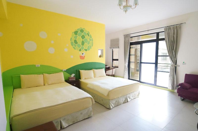 تختخواب و صبحانه 清清之家 Dingding Home