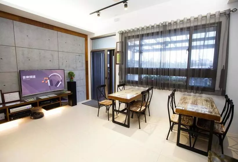 تختخواب و صبحانه 法藍旅店 宜蘭包棟首選