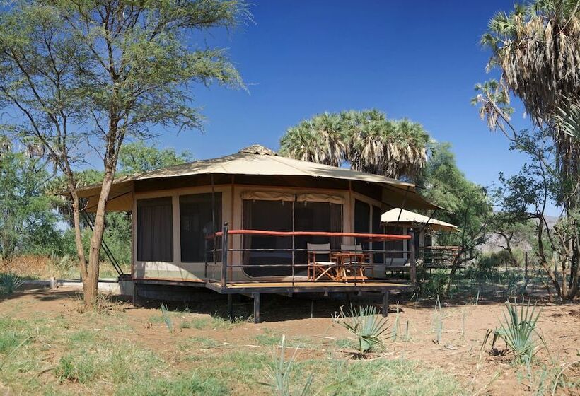 هتل Ashnil Samburu Camp